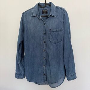 Abercrombie & Fitch‎ Denim Blue Button-Down Shirt